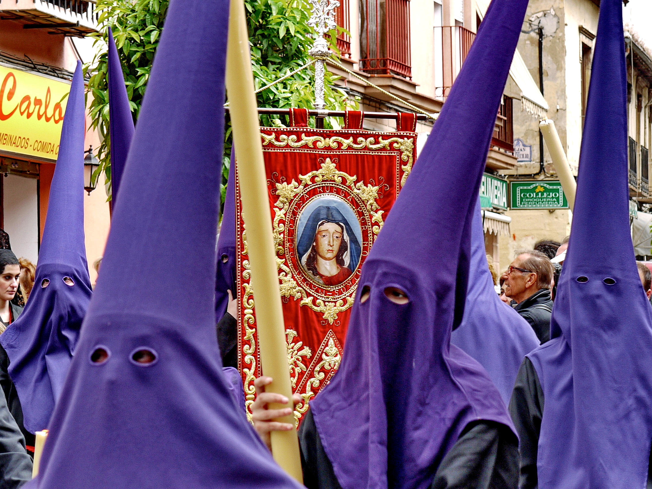 Prozession während der Osterwoche (Semana Santa) in Spanien